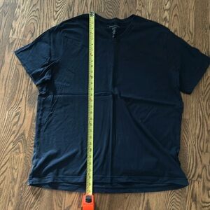 American Eagle T-shirt